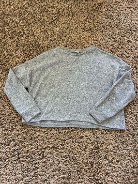 gaze Heather Gray Crewneck Sweater